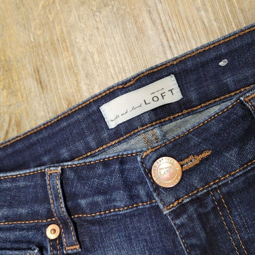 LOFT Curvy Straight Frayed Raw Hem Ankle Jeans Size 25‎ Womens Blue Medium Wash - Picture 10 of 13